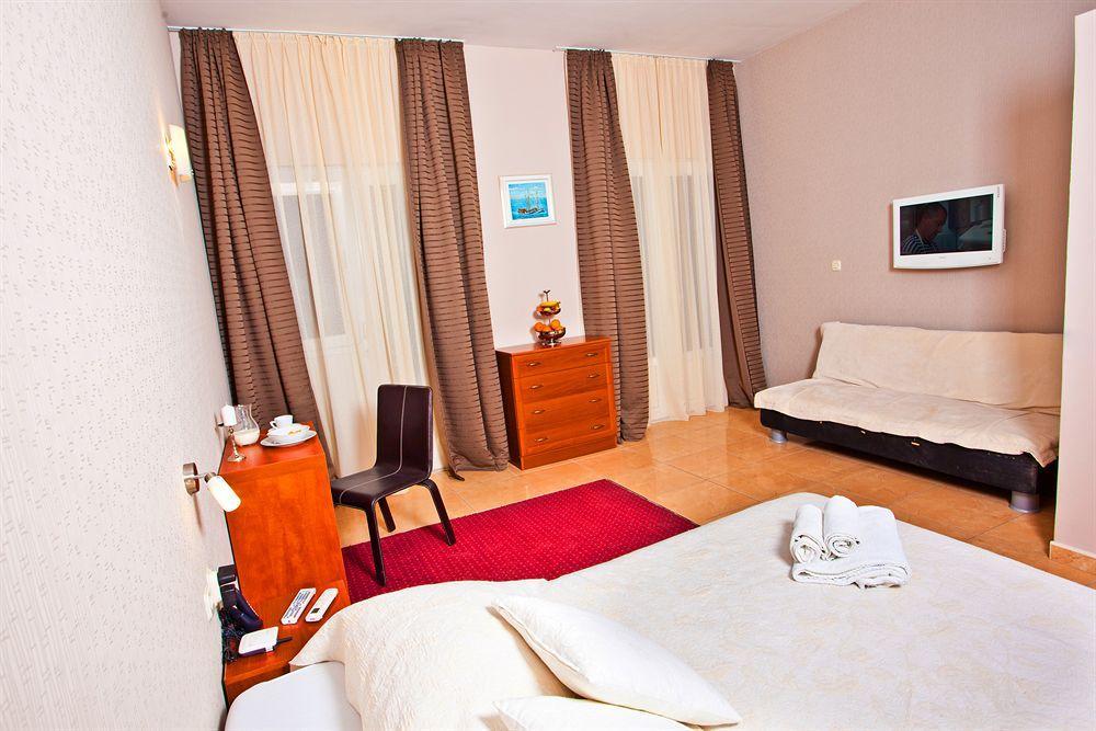 Beach Villa Bb Podstrana Buitenkant foto